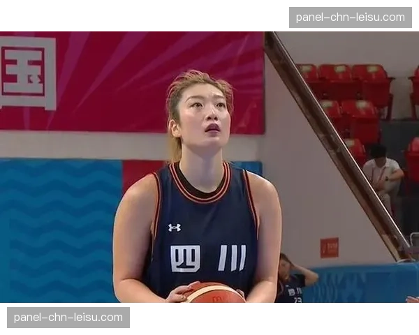 季前赛前瞻:中国球员李梦将代表神秘人对阵老东家火花 季前赛前瞻:中国球员李梦将代表神秘人对阵老东家火花